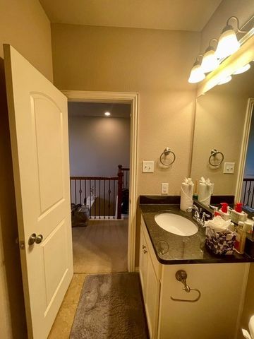 3803 Cascade Sky Drive, Arlington, TX 76005