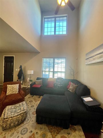 3803 Cascade Sky Drive, Arlington, TX 76005