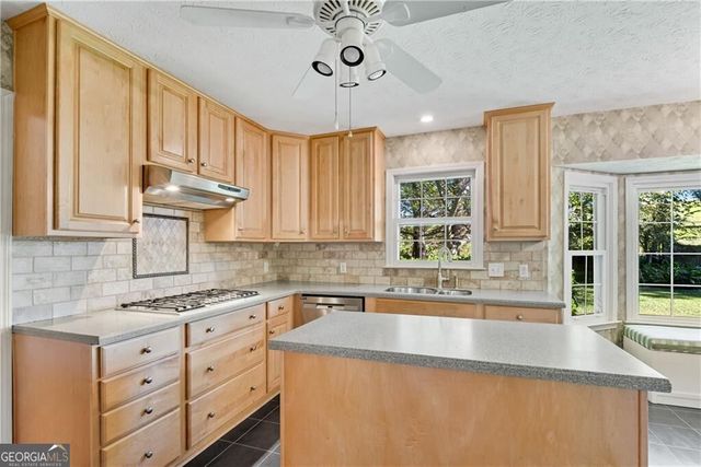 4755 Andalusia Trail, Atlanta, GA 30360