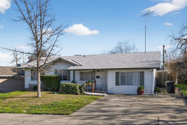 6600 Whitsett Dr, North Highlands, CA 95660