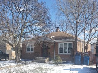 3427 LONNQUIST Drive, Franklin Park, IL 60131