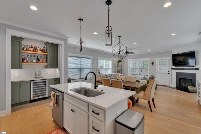209 Pinckney Street, Greenville, SC 29601