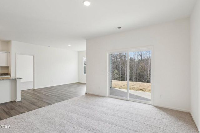 899 Embraer Way, Spring Hope, NC 27882