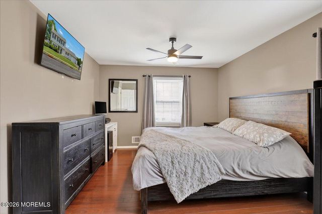 9 Regina Drive, Howell, NJ 07731