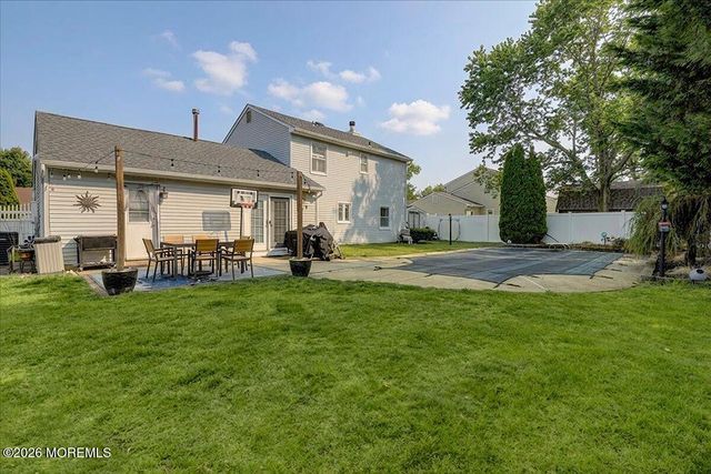 9 Regina Drive, Howell, NJ 07731