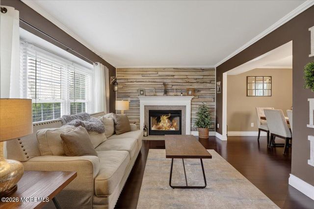 9 Regina Drive, Howell, NJ 07731