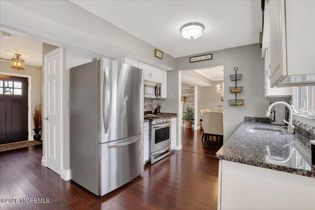 9 Regina Drive, Howell, NJ 07731