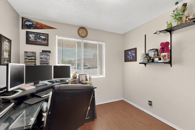 700 W Lone Pine Drive SW, Albuquerque, NM 87121