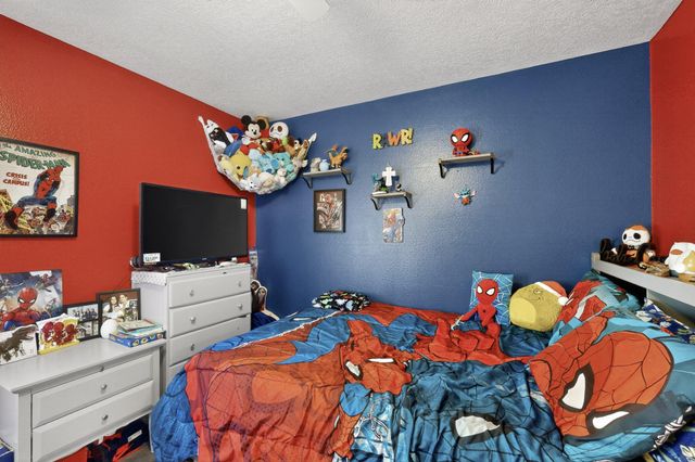 700 W Lone Pine Drive SW, Albuquerque, NM 87121