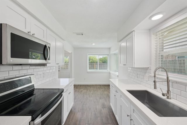 1703 Millbury Drive, Missouri City, TX 77489