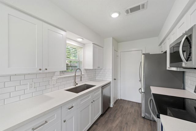 1703 Millbury Drive, Missouri City, TX 77489