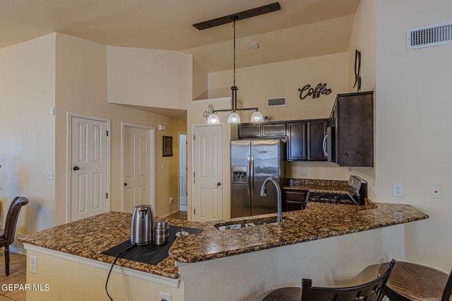 2929 Pebble Rock Place, El Paso, TX 79938