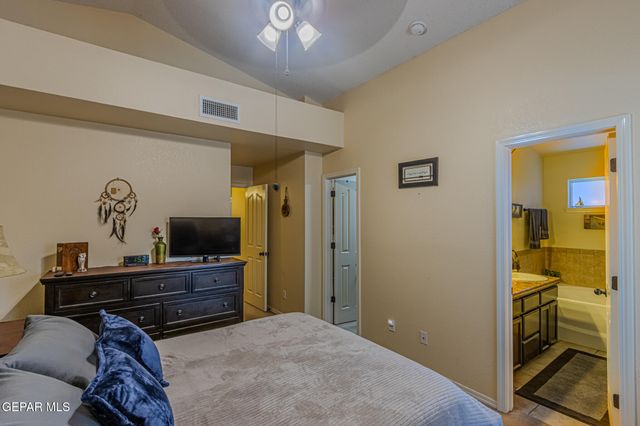 2929 Pebble Rock Place, El Paso, TX 79938