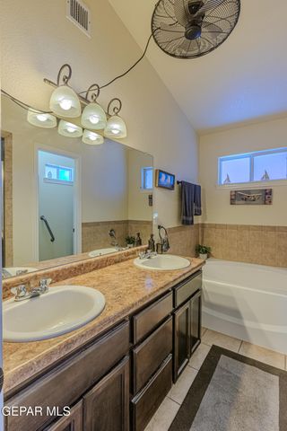 2929 Pebble Rock Place, El Paso, TX 79938