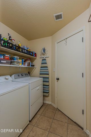 2929 Pebble Rock Place, El Paso, TX 79938