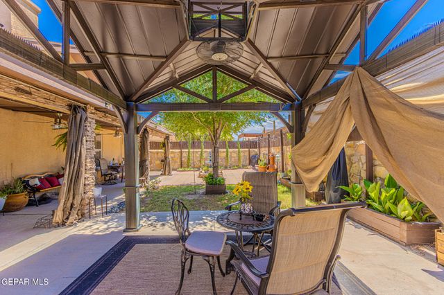 2929 Pebble Rock Place, El Paso, TX 79938