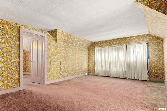 218 W ELM Street, Chillicothe, IL 61523