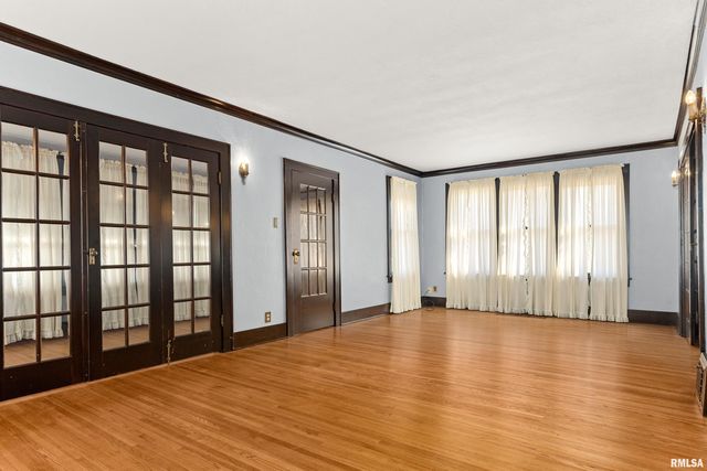 218 W ELM Street, Chillicothe, IL 61523