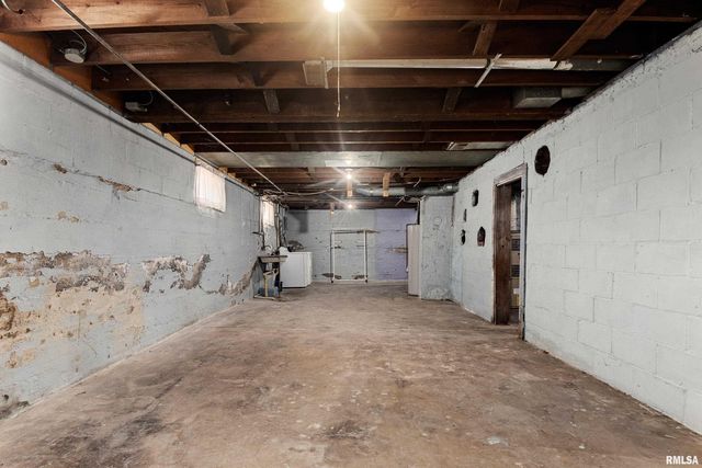 218 W ELM Street, Chillicothe, IL 61523