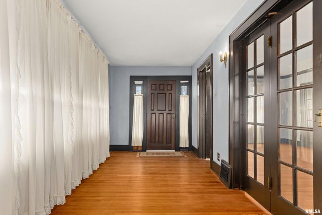 218 W ELM Street, Chillicothe, IL 61523