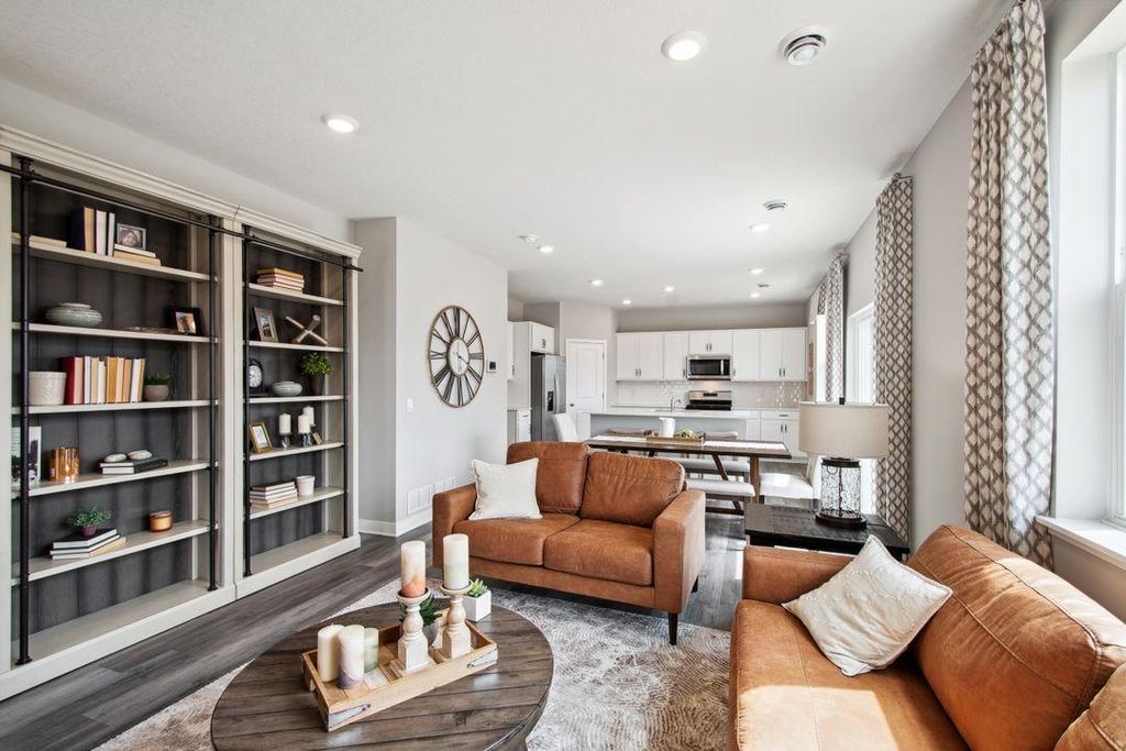 152 Snowdrop Trail, Waconia, MN 55387