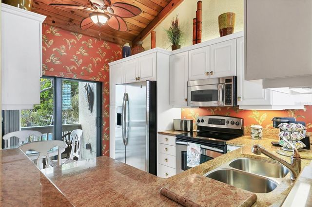 5270 GULF OF MEXICO DRIVE 508, Longboat Key, FL 34228