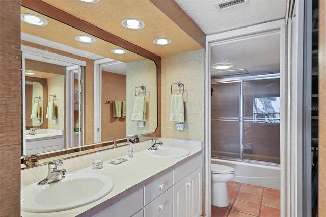 5270 GULF OF MEXICO DRIVE 508, Longboat Key, FL 34228