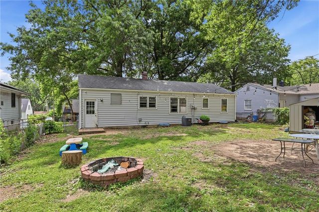3022 S Norwood Avenue, Independence, MO 64052