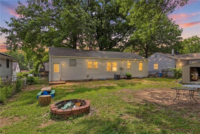 3022 S Norwood Avenue, Independence, MO 64052