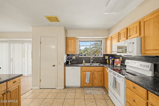 12315 W GINGER Drive, Sun City West, AZ 85375