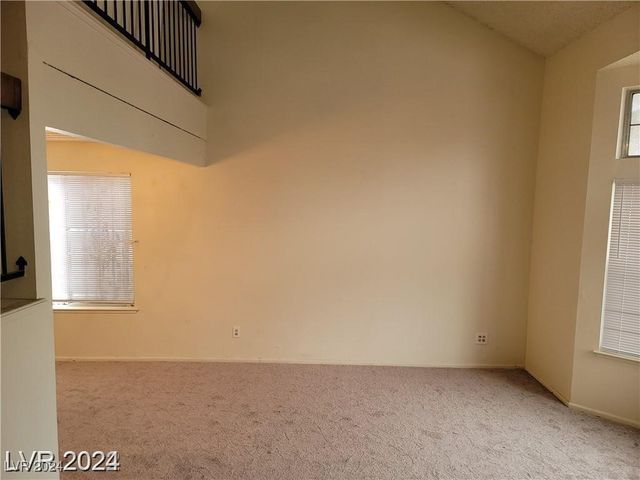 321 Bent Creek Drive, Las Vegas, NV 89107