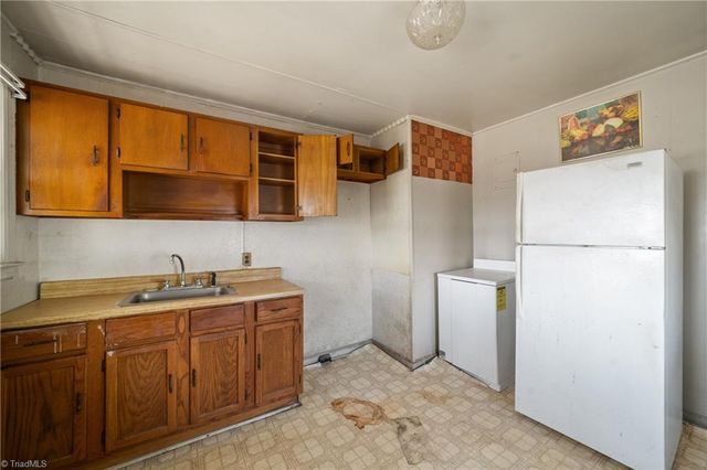 3029 Bon Air Avenue, Winston-salem, NC 27105