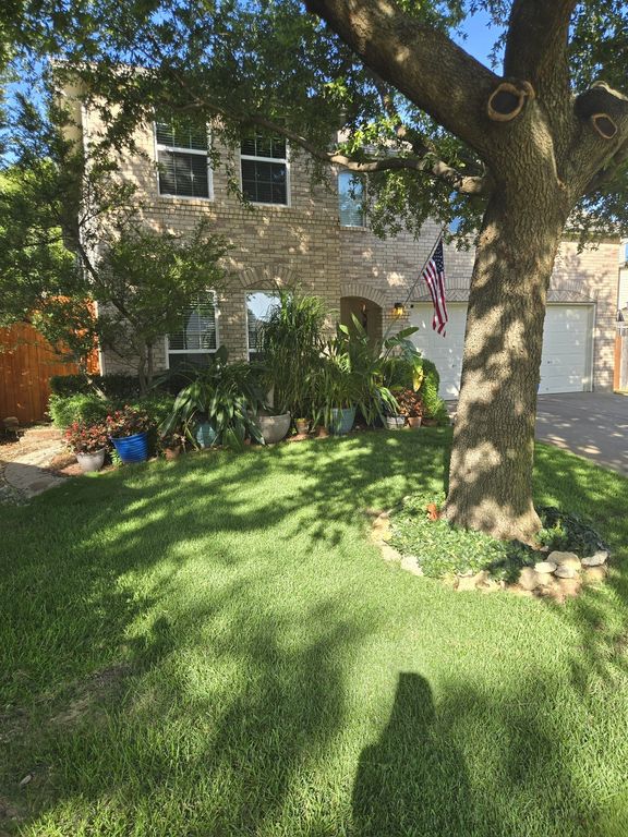 13033 Fencerow Road, Fort Worth, TX 76244