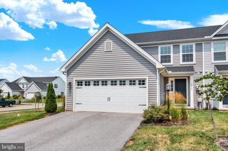 7446 SAINT PATRICK CT, Abbottstown, PA 17301