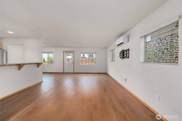 391 NE OHenry Court, Poulsbo, WA 98370