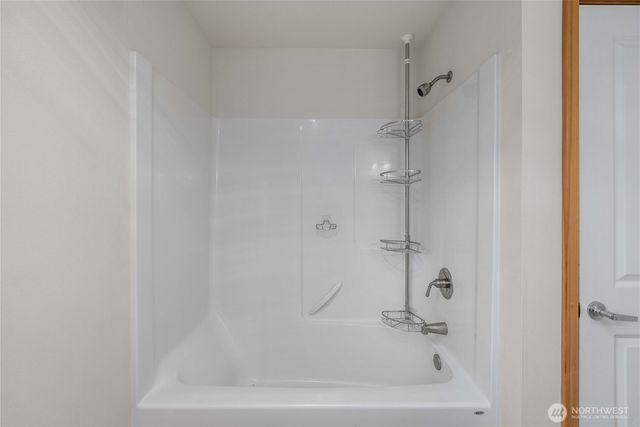 391 NE OHenry Court, Poulsbo, WA 98370