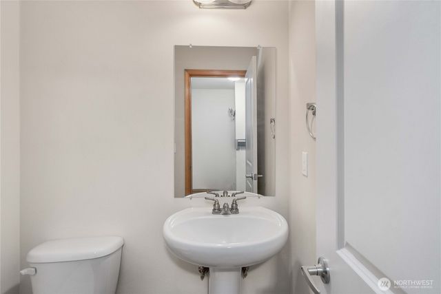 391 NE OHenry Court, Poulsbo, WA 98370