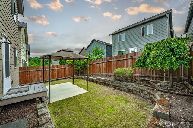 391 NE OHenry Court, Poulsbo, WA 98370