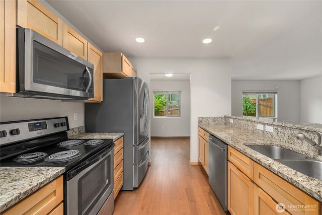 391 NE OHenry Court, Poulsbo, WA 98370