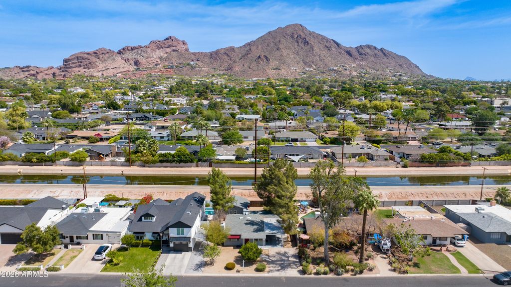 4440 E CAMPBELL Avenue, Phoenix, AZ 85018