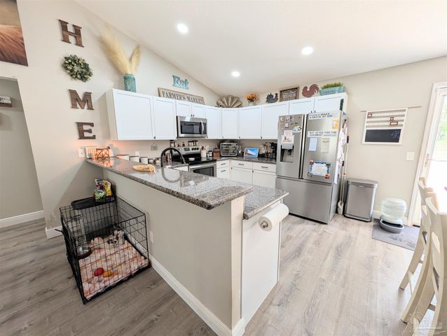 6837 Sagebrush Ln, Milton, FL 32570