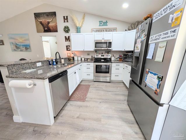 6837 Sagebrush Ln, Milton, FL 32570