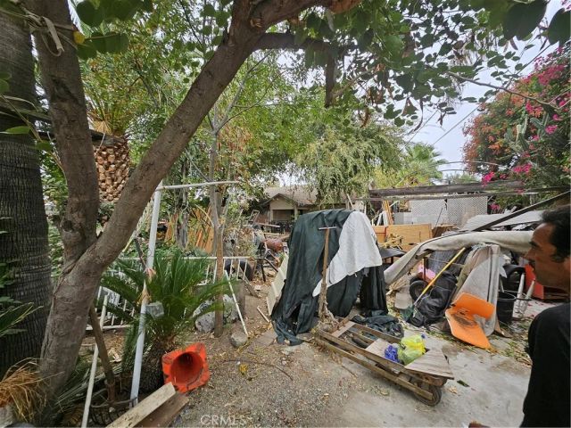 566 E Santa Fe Street, San Bernardino, CA 92408