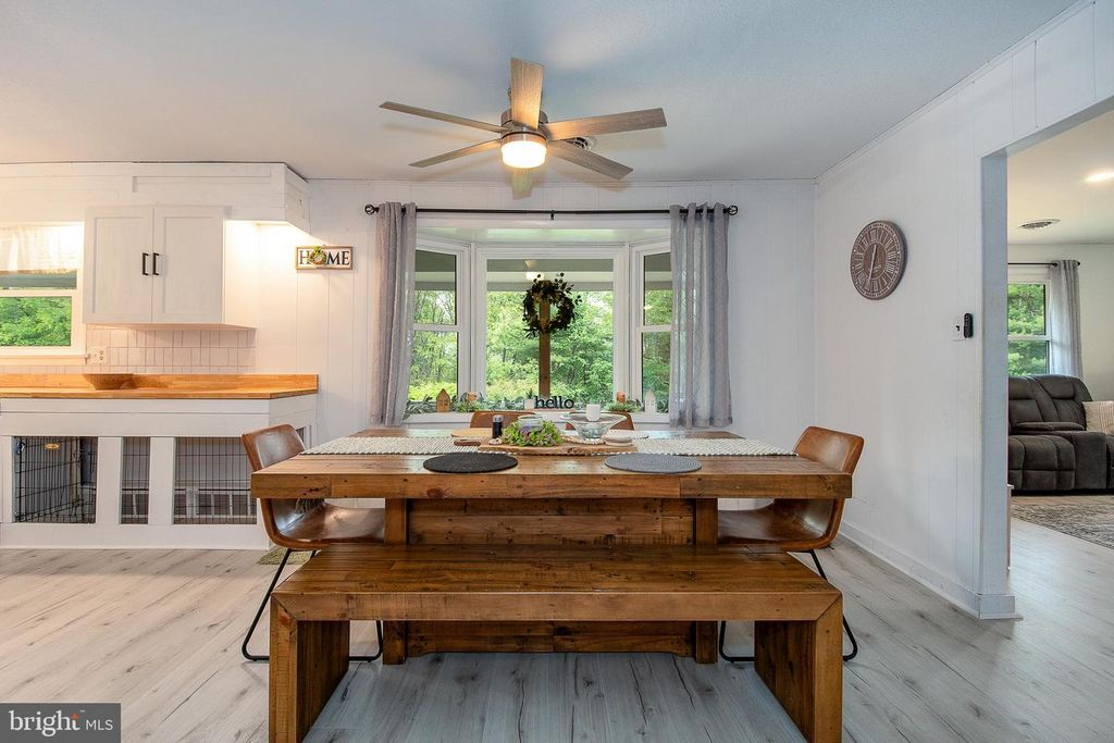 Image 20 of property listing at 2254 GARRETT RD, Oakland, MD 21550