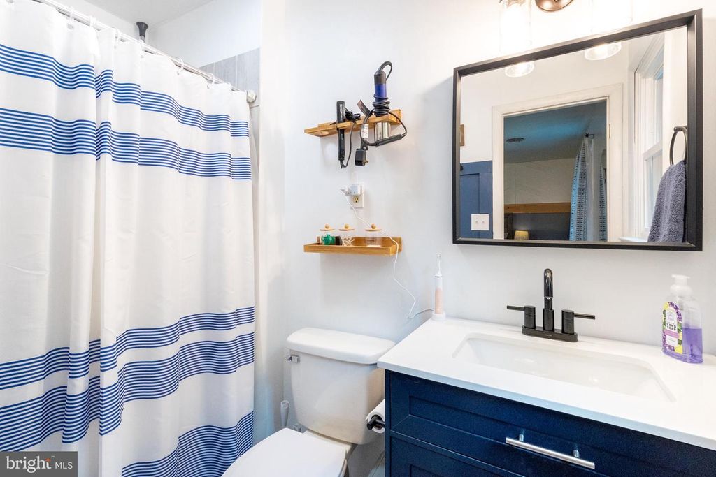 Image 25 of property listing at 2254 GARRETT RD, Oakland, MD 21550