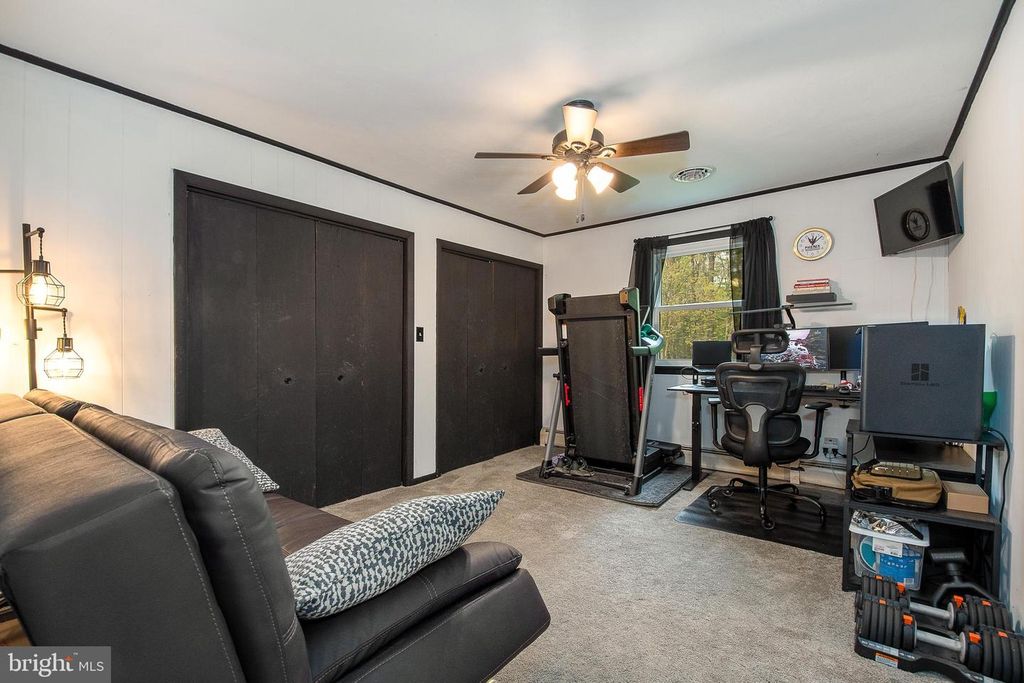 Image 38 of property listing at 2254 GARRETT RD, Oakland, MD 21550