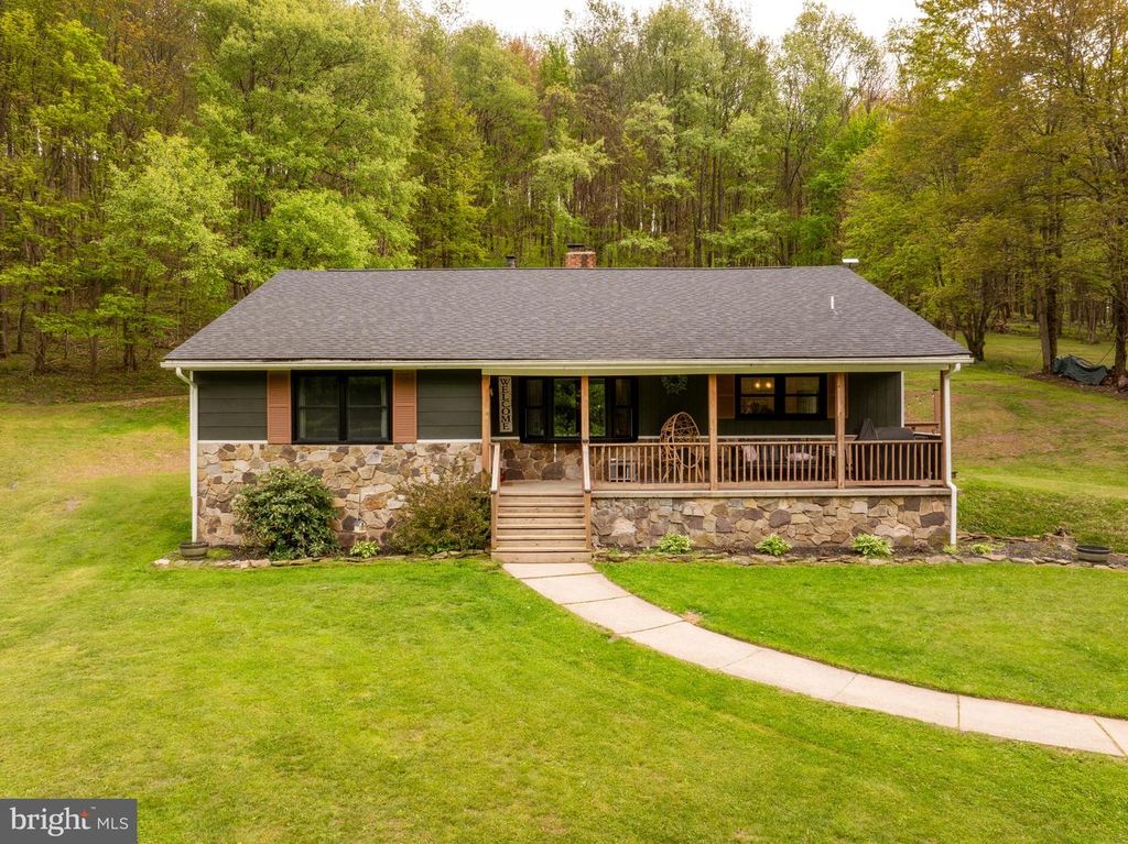 Image 4 of property listing at 2254 GARRETT RD, Oakland, MD 21550