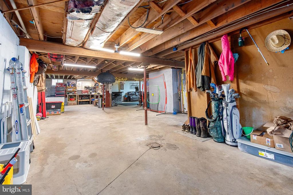 Image 44 of property listing at 2254 GARRETT RD, Oakland, MD 21550