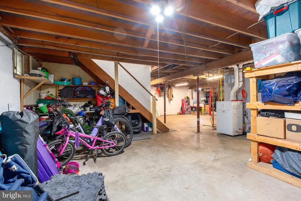 Image 45 of property listing at 2254 GARRETT RD, Oakland, MD 21550