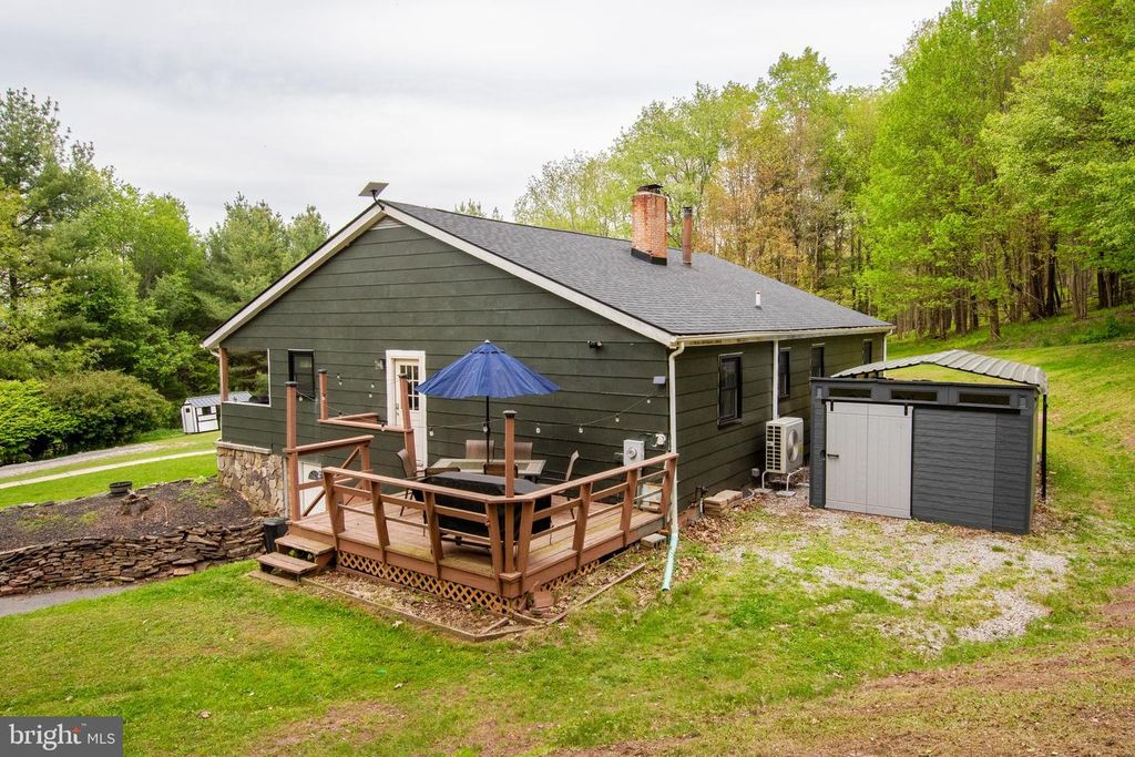 Image 7 of property listing at 2254 GARRETT RD, Oakland, MD 21550